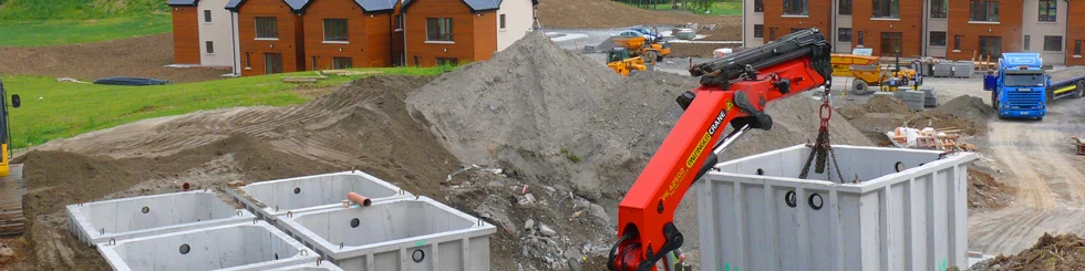 Molloy wastewater treatment system for commercial use